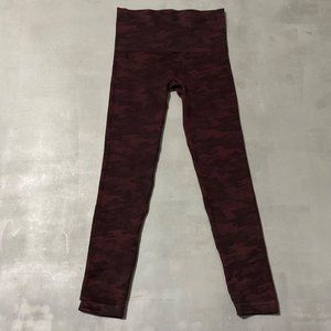 Spanx leggings Womens‎ Size Medium maroon seamless shape wear